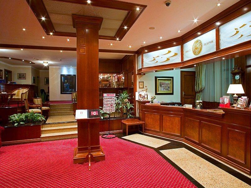 Hotel Zlatnik Belgrad Zewnętrze zdjęcie