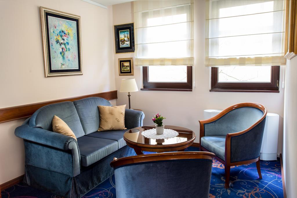 Hotel Zlatnik Belgrad Zewnętrze zdjęcie