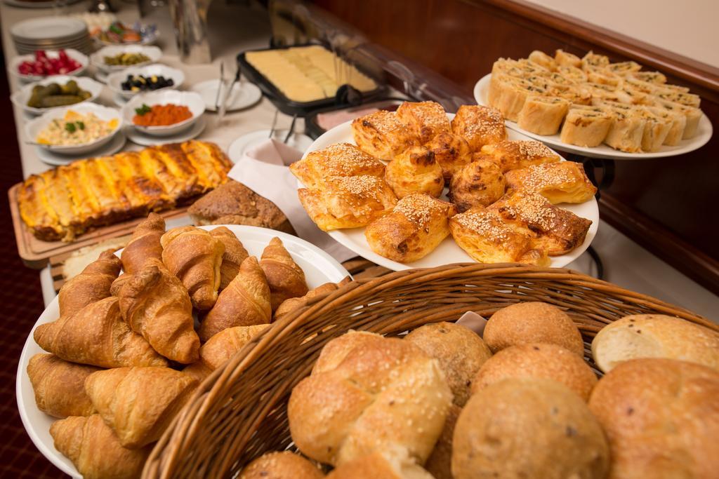 Hotel Zlatnik Belgrad Zewnętrze zdjęcie