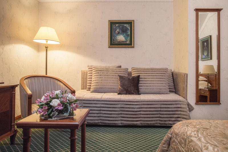 Hotel Zlatnik Belgrad Zewnętrze zdjęcie