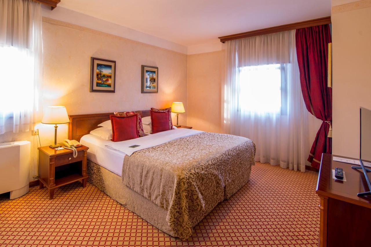 Hotel Zlatnik Belgrad Zewnętrze zdjęcie
