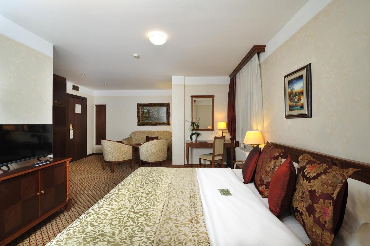 Hotel Zlatnik Belgrad Zewnętrze zdjęcie